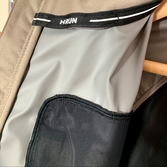 Under Armour UA Perpetual Storm Run jacket - Picture 7 of 12